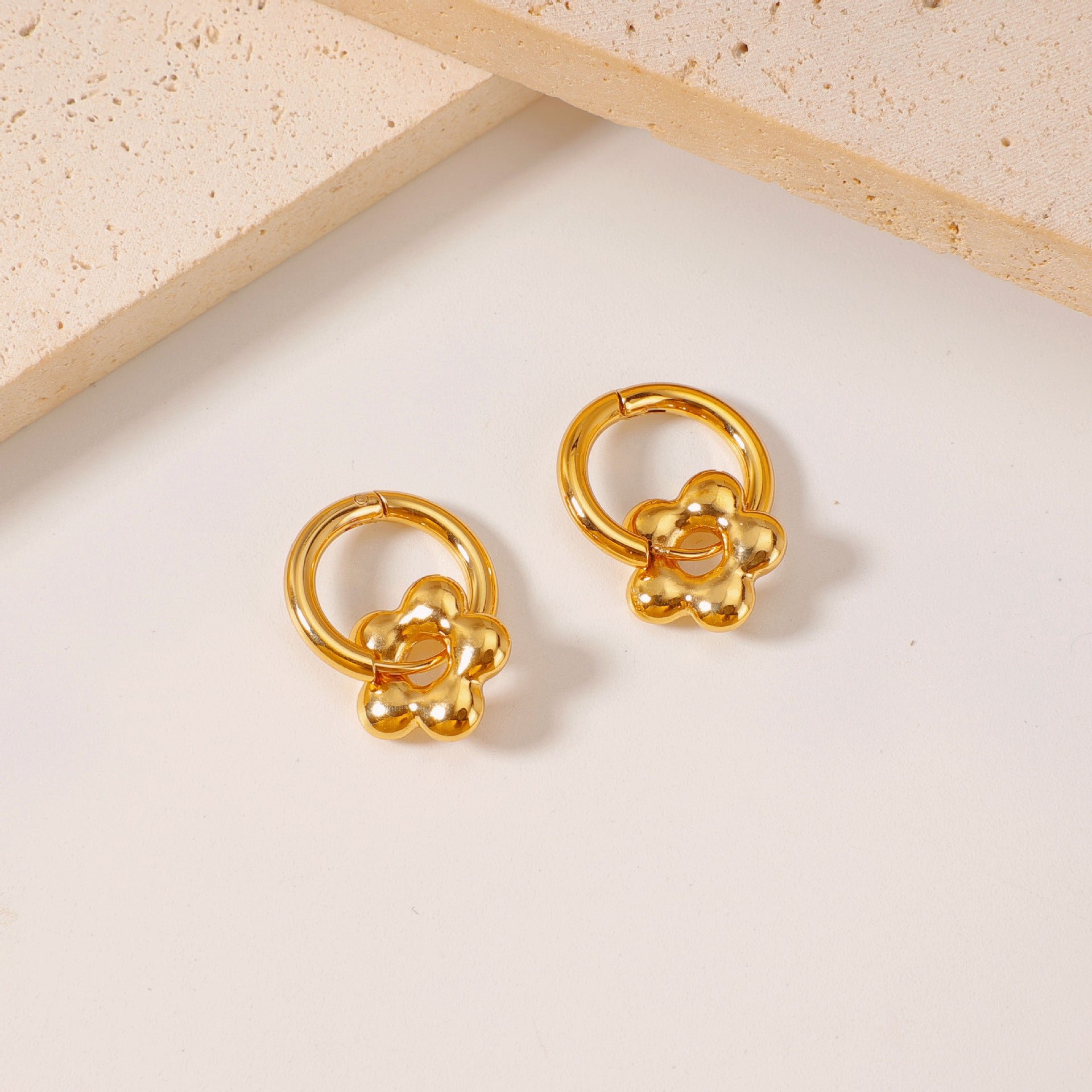 Wholesale fashionable versatile stainless steel hoop earrings