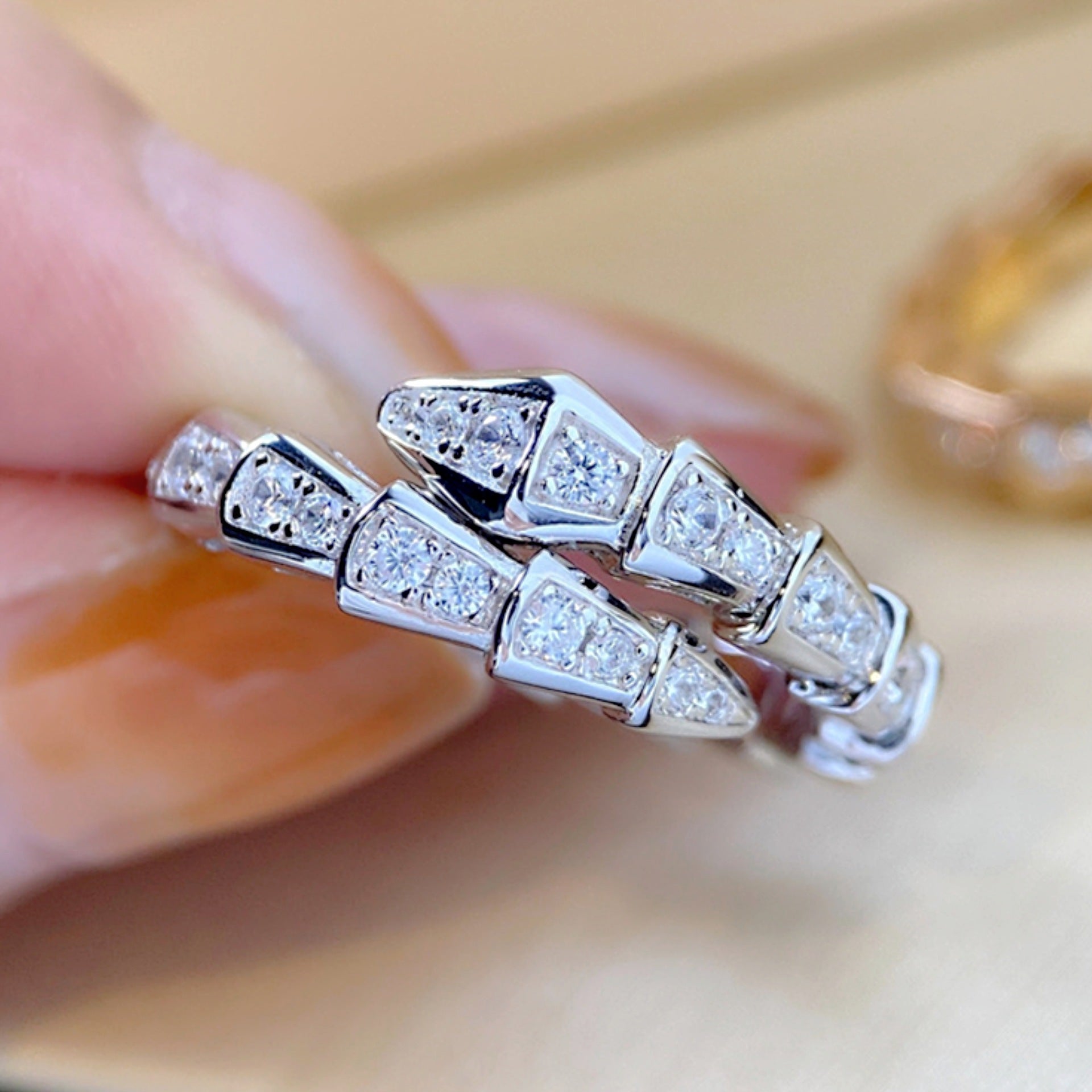 Wholesale Micro-inlaid zircon and diamond gold-plated open bone ring