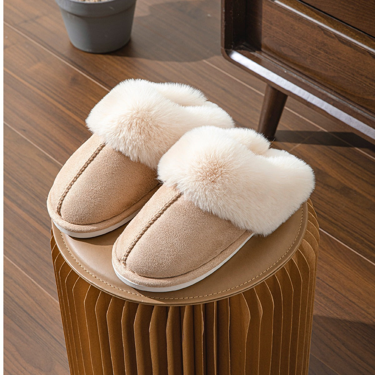 Wholesale Solid Color Imitation Deer Skin Anti Slip Memory Sponge Neutral Autumn and Winter Home Slippers