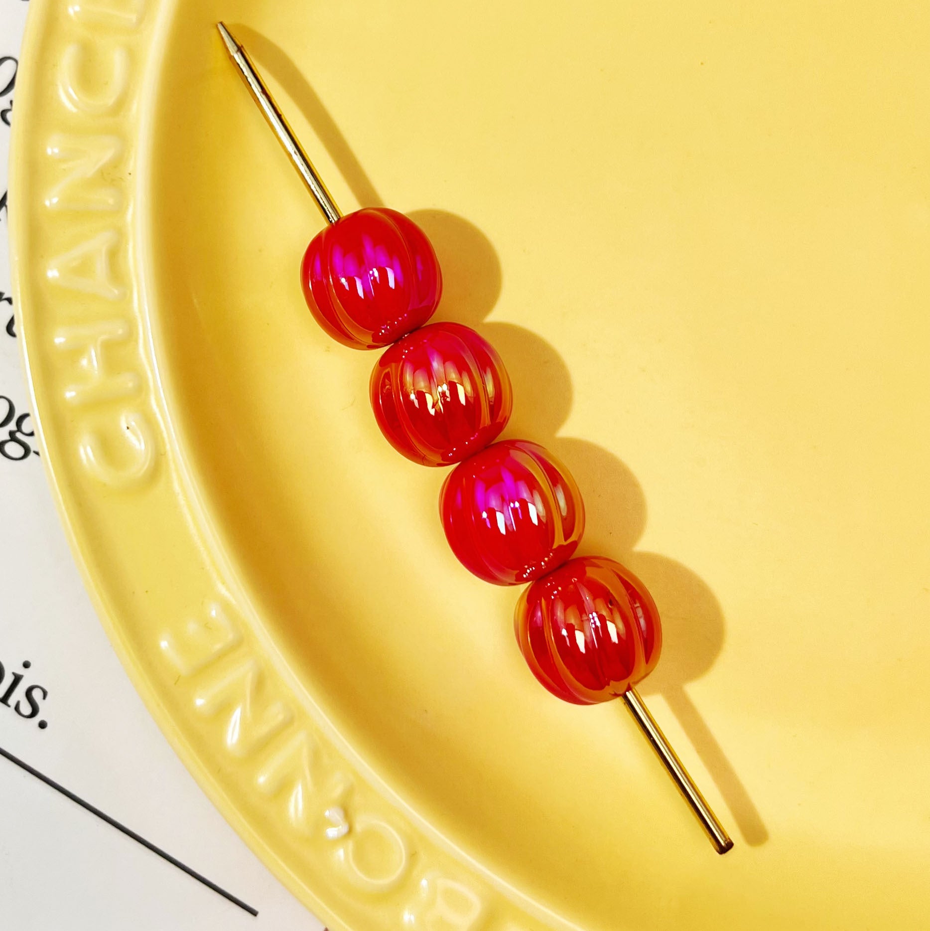 Wholesale 10pcs 14mm Asymmetrical Resin Pumpkin Beads