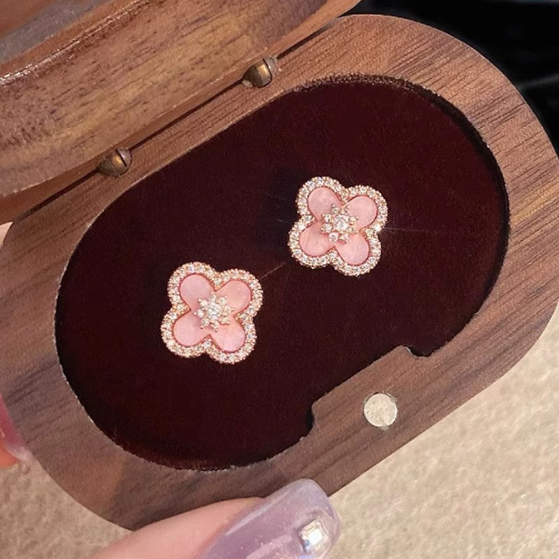 Wholesale Pink Four-leaf Clover Bracelet Micro-inlaid Zircon Hollow Luxury Jewelry
