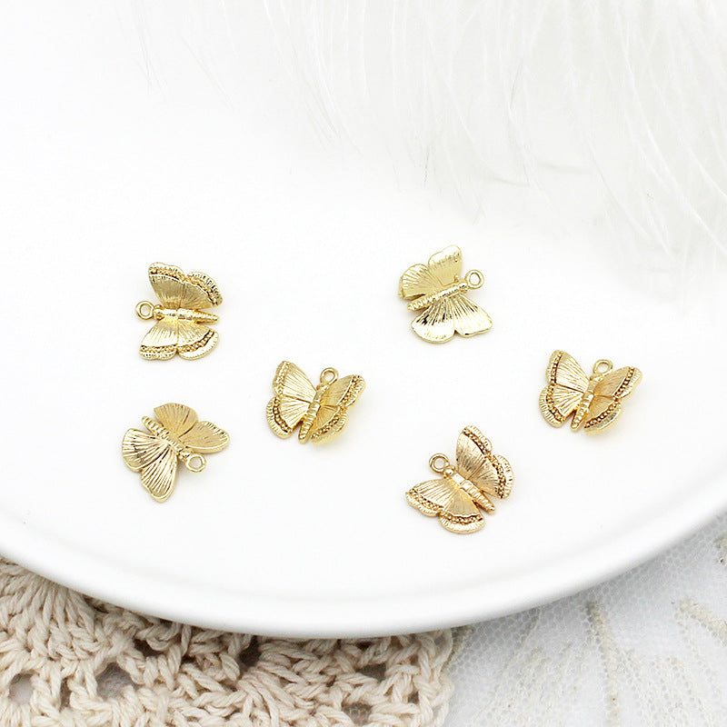 Wholesale DIY Copper Plated 18K True Gold Hollow Three-dimensional Butterfly Pendant Pendant Bracelet Anklet Earrings