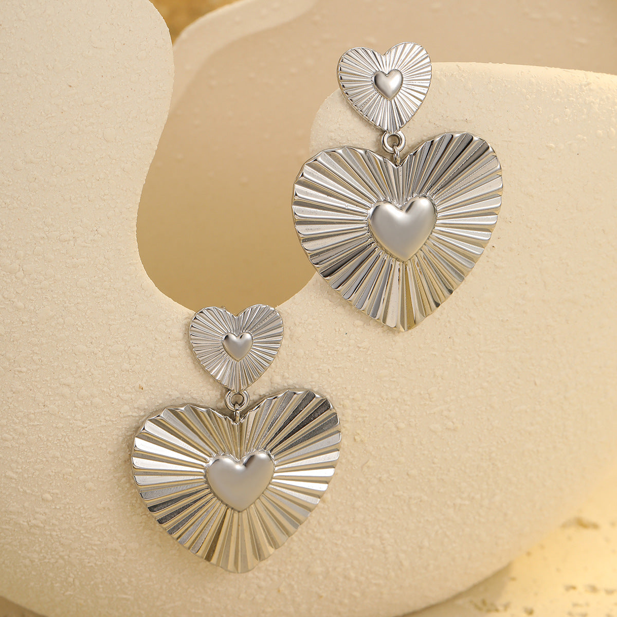 Wholesale Heart-shaped texture Stainless Steel Earrings