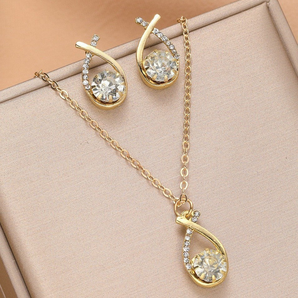 Wholesale Diamond studded red cherry Necklace Set