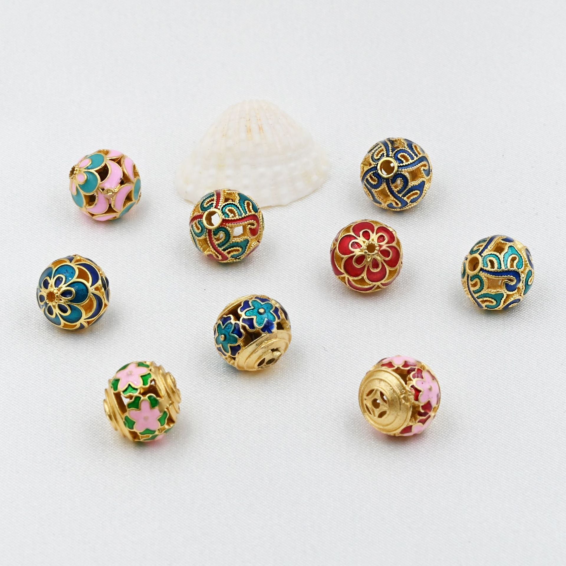 Mayorista de 5 piezas/transmisión de paquetes Enamelo Hollow Drip Aceite Accesorios Peedy Beads de aleación