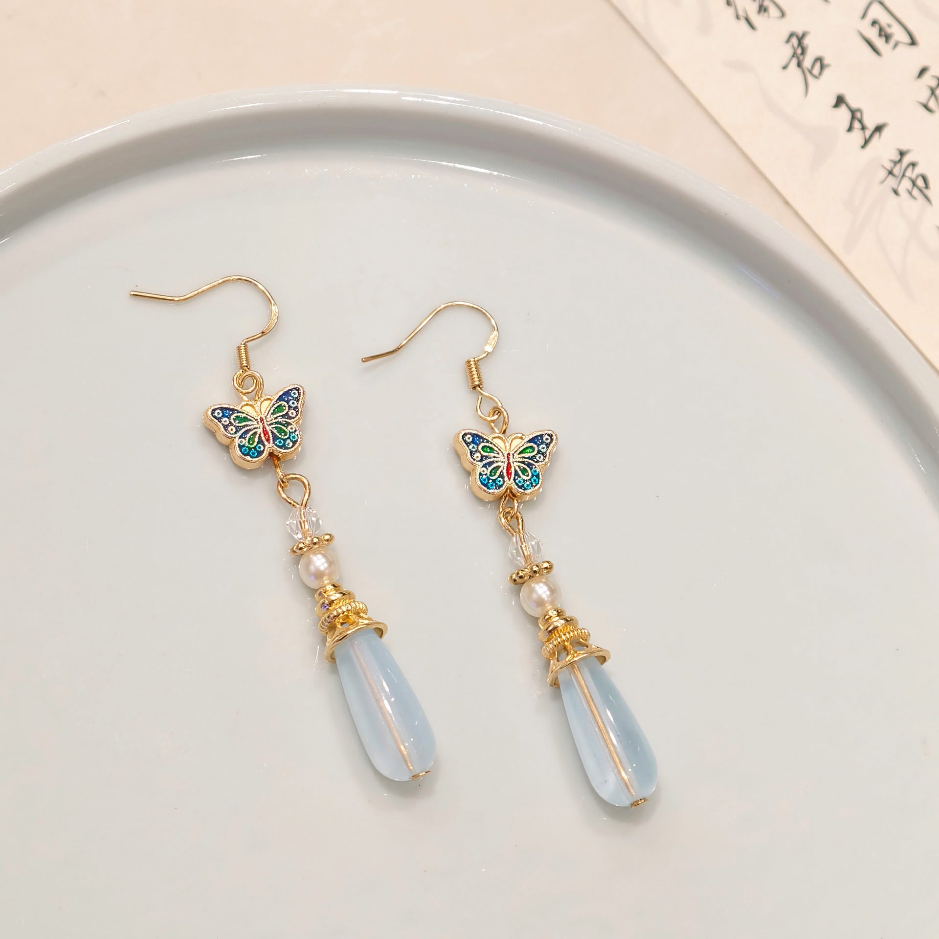 Wholesale Vintage court style ethnic antique earrings