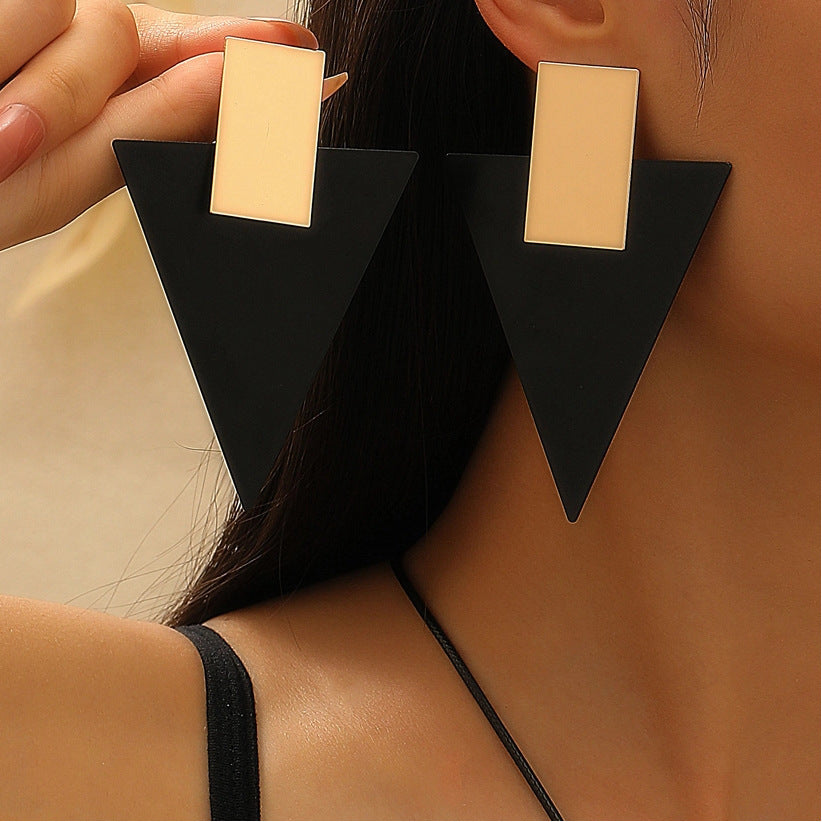 Wholesale Retro Geometric Gold Tone Alloy Earrings And Necklace Set Boho Party Jewelry For Women Gift Boutique Resale