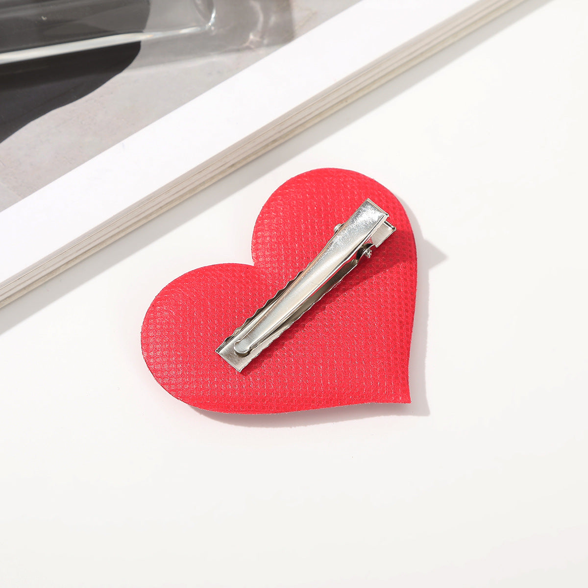 Wholesale 1 Set Valentine's Day gift charming love plush hair clip cute female gripper shark hairpin headdress shredded hair side clip