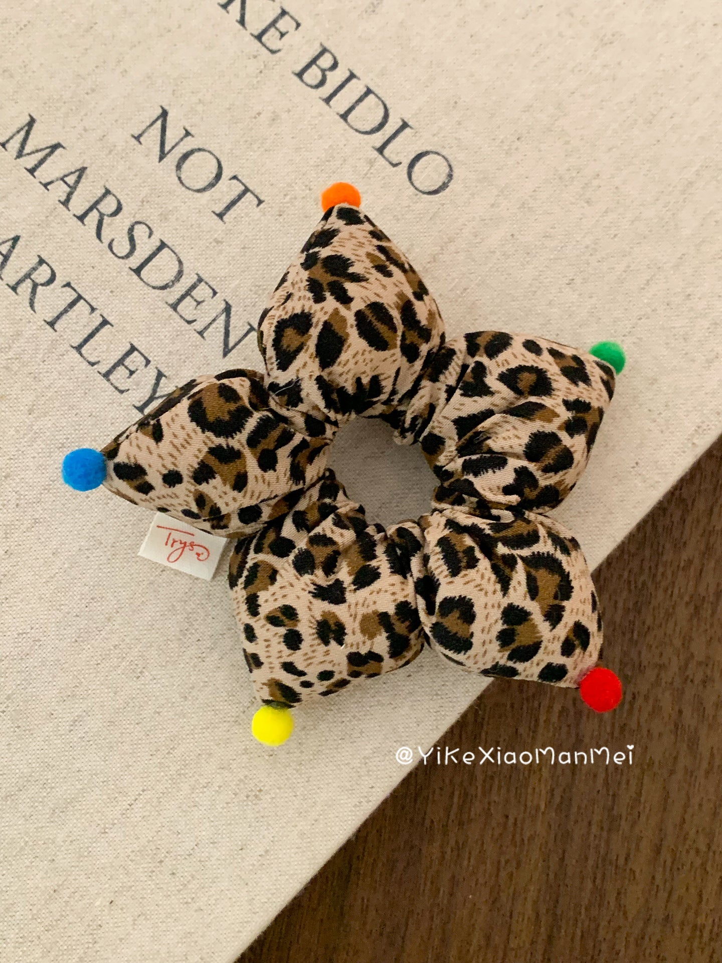 Wholesale Girls'  polka dot and striped five-pointed star Hair Scrunchies