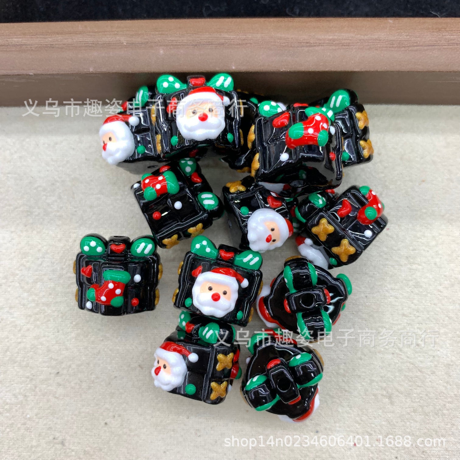 Wholesale 10pcs  Christmas gift box beading Acrylic Beads