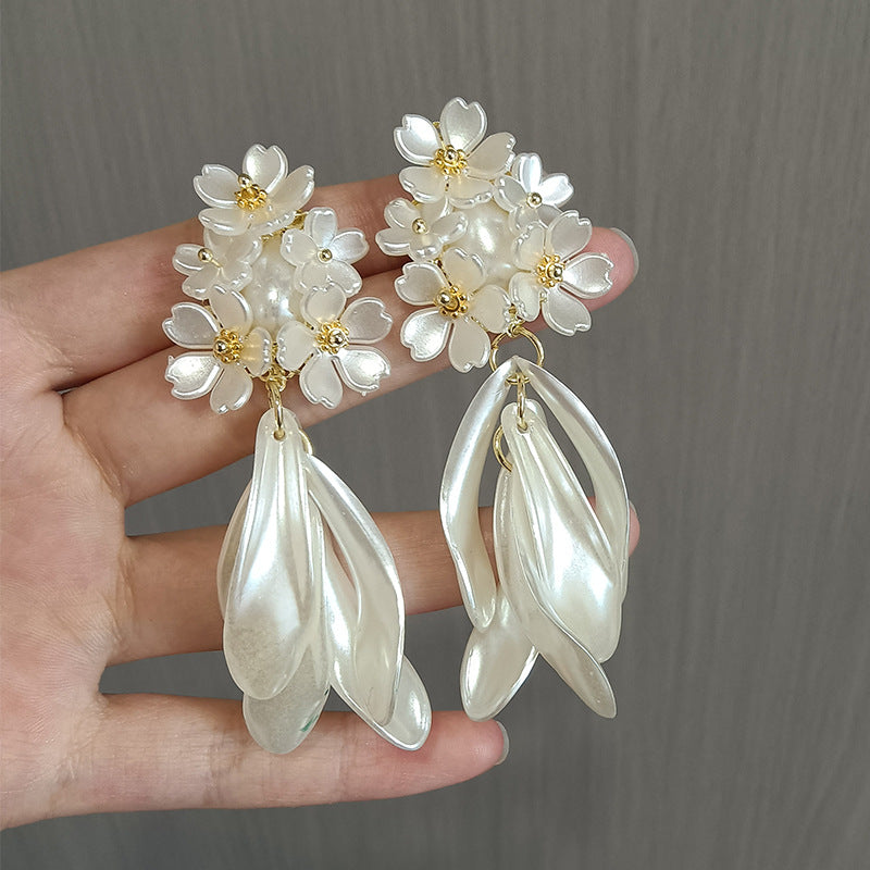 Wholesale Super fairy French jasmine flower exaggerated earrings long tassel earrings