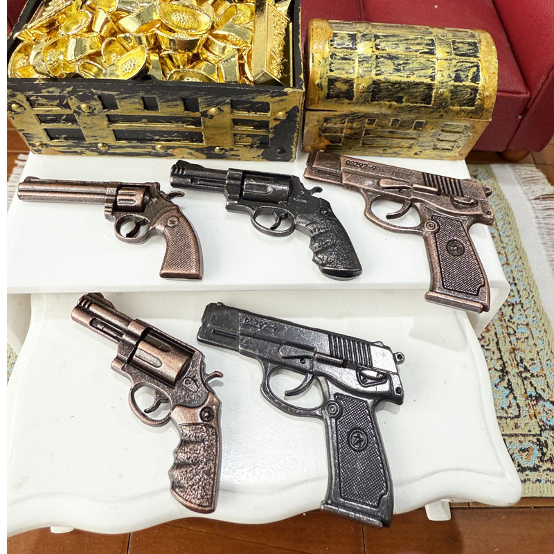 Wholesale Doll House dollhouse Mini Model Soldier Miniature Props Accessories