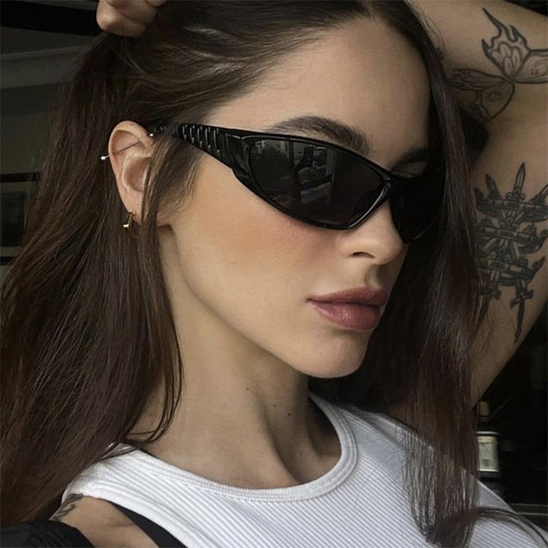 Wholesale  Retro Sunglasses Street Shot Women's Future Technology Sunglasses Y2K Sunglasses Spice Girls