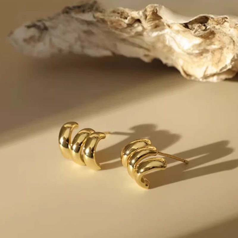 Wholesale Free Matching Three-ring Light Luxury Niche High-end Design Sense C-shaped Fashionable Versatile Stud Earrings