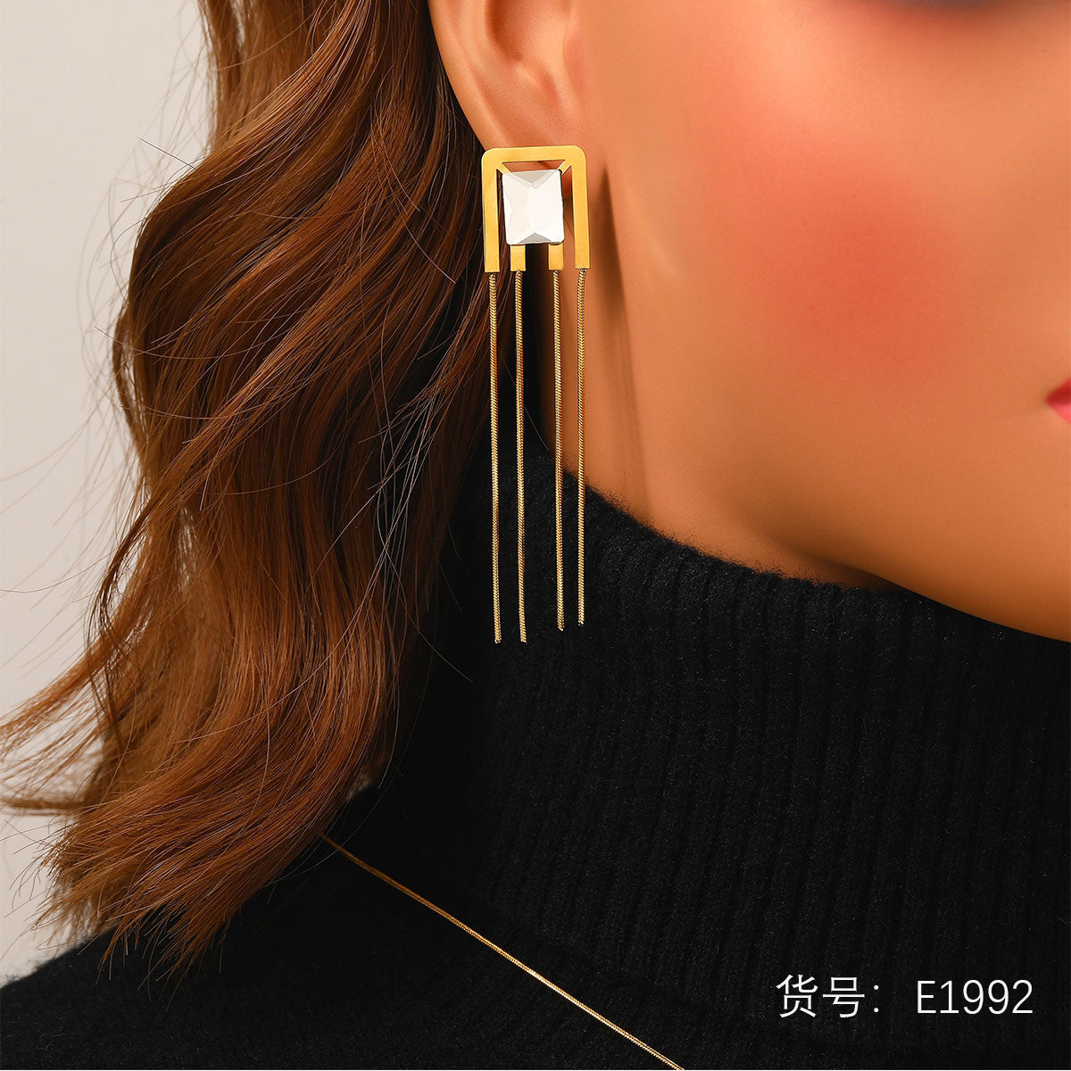 Wholesale Stainless steel jewelry set for women: earrings and necklace