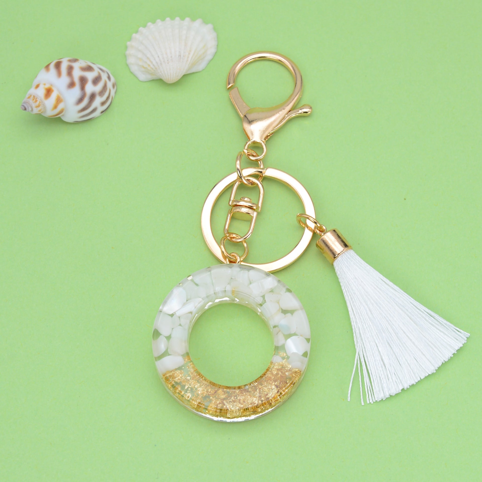 Wholesale White Tassel 26 Letter Crystal Resin Keychain