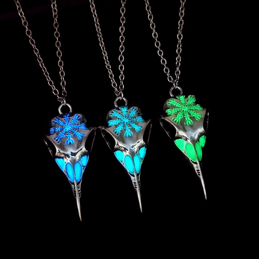 Wholesale Viking raven skull eagle beak glow-in-the-dark necklace