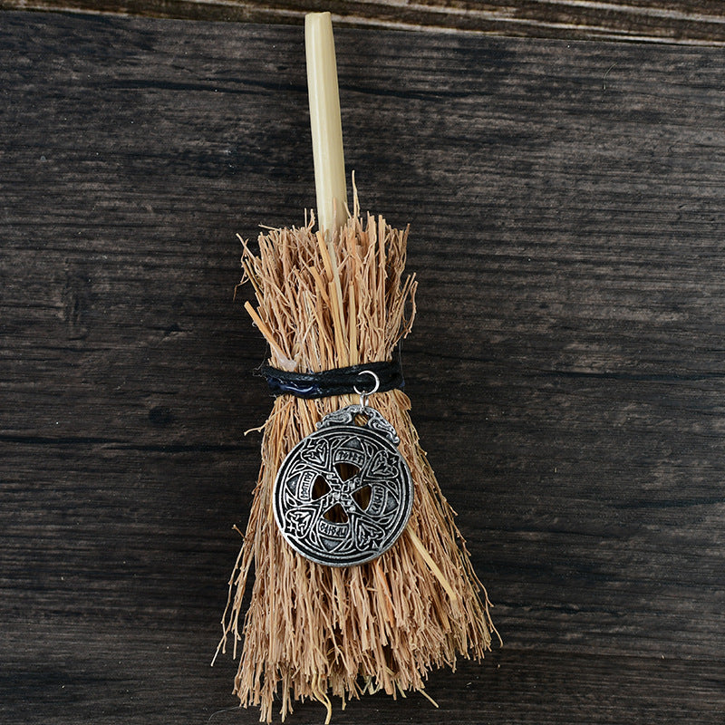 Wholesale mini broom pendant