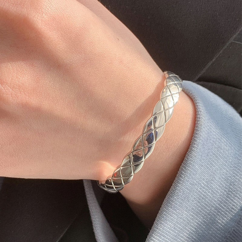 Wholesale Retro Woven Twist Open Cuff Men S Bracelet Geometric Design Silver Tone Jewelry Accessory Trendy Boutique Resale Gift