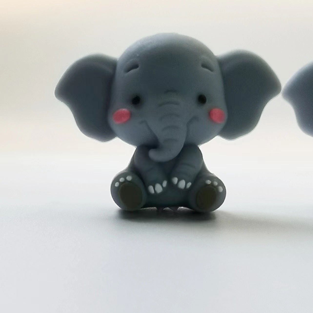 Wholesale 10pcs Cute grey elephant cartoon 3D Focal Beads