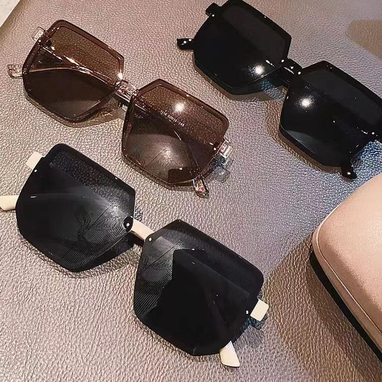 Wholesale women's retro sun protection sunglasses
