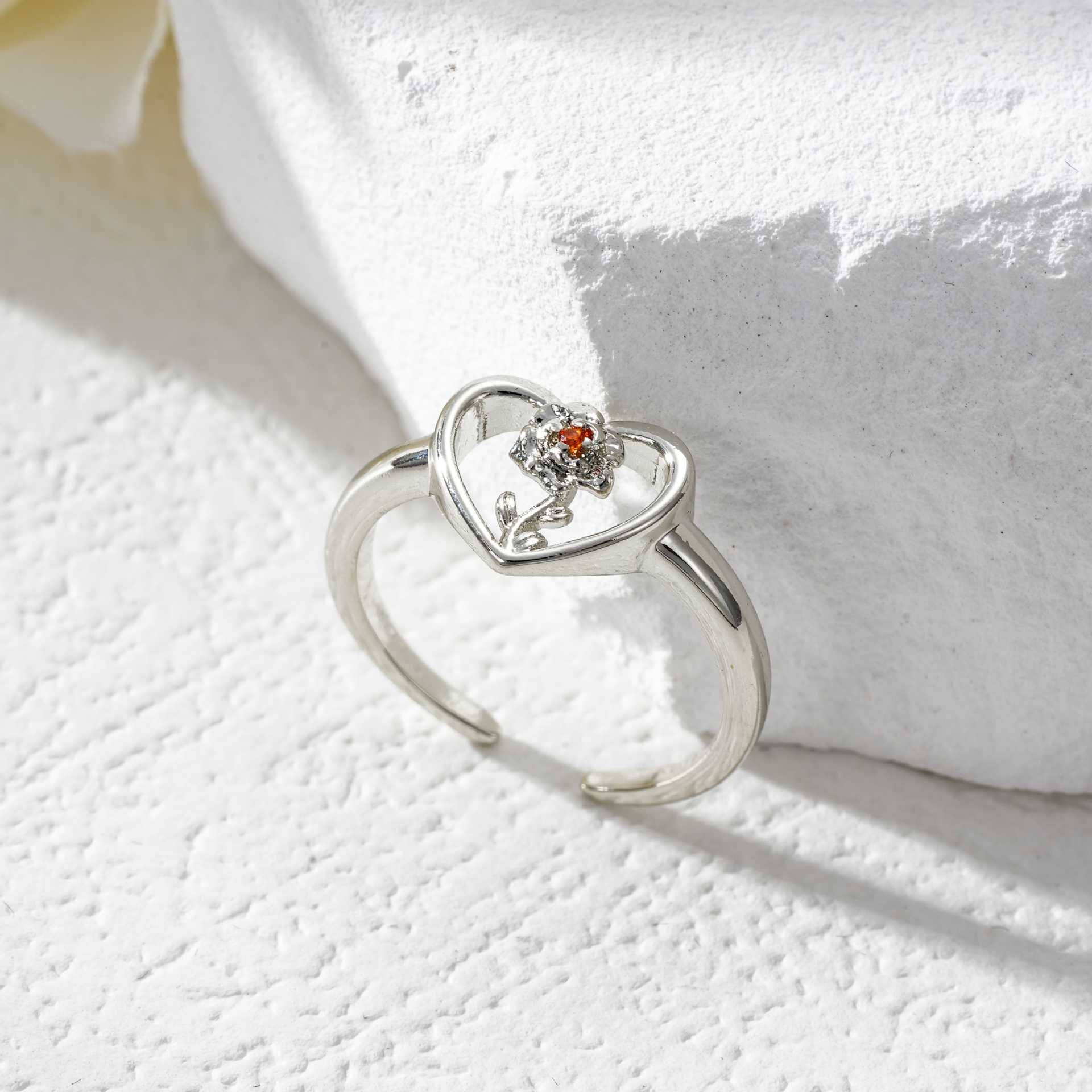 Wholesale Zircon Heart Flower Hand Jewelry Open 12-Month Flower Ring