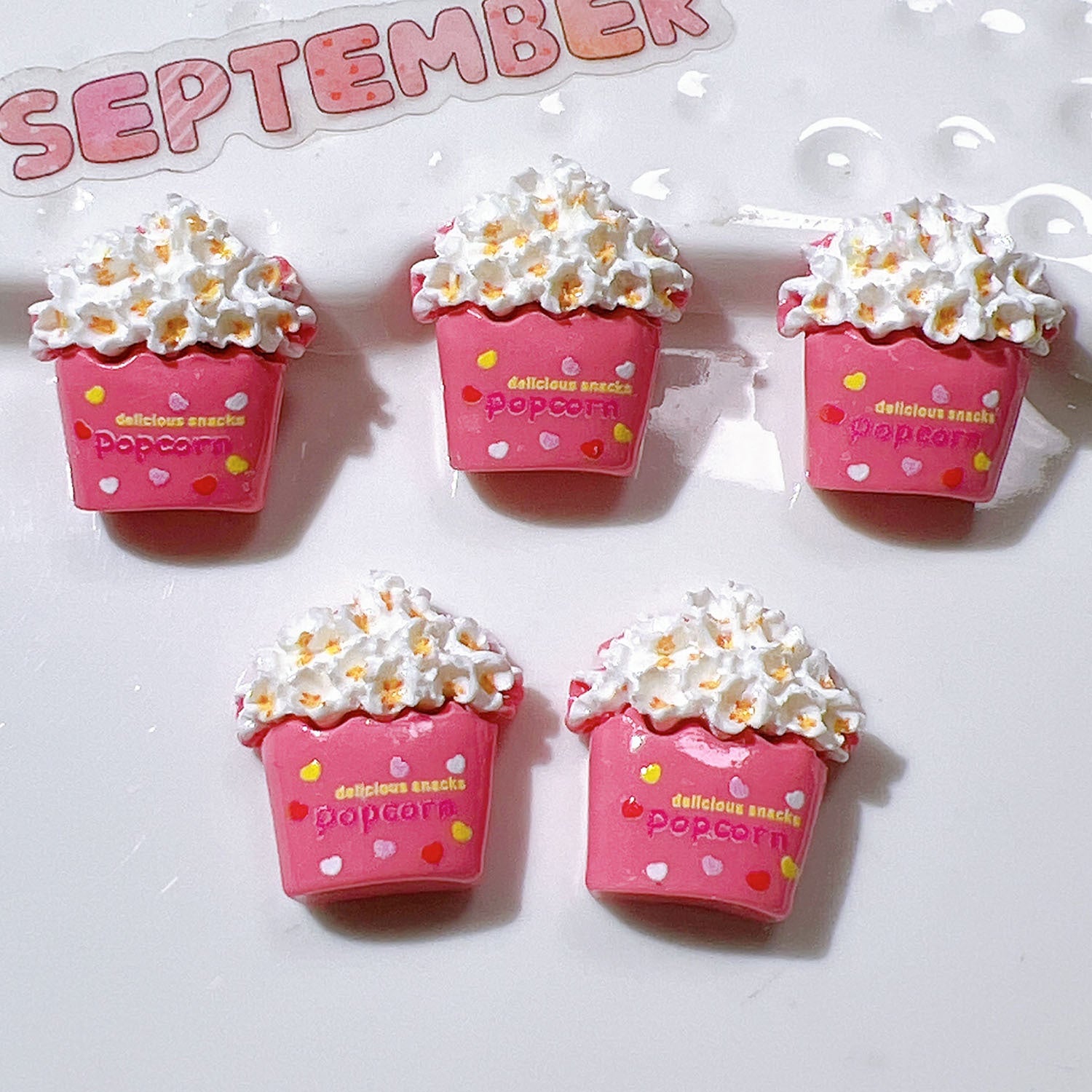 Wholesale 20pcs/pack resin accessories diy handmade material shoe flower cream glue