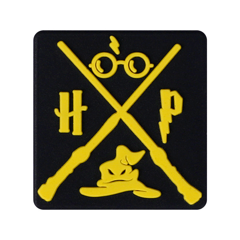 Wholesale 20pcs Interesting alphabet straight hole silicone beads