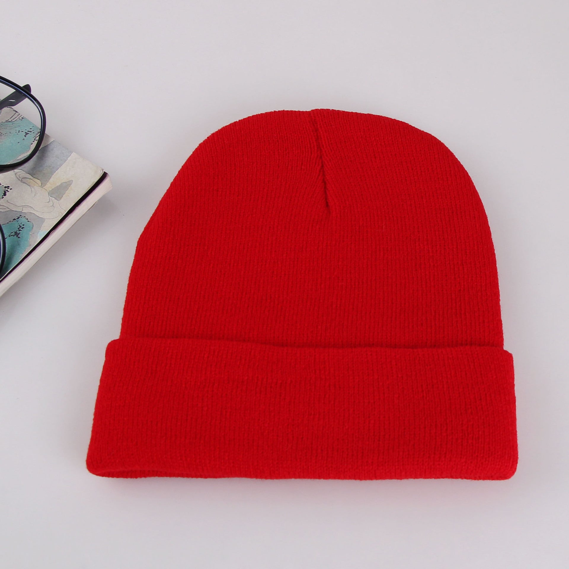 Wholesale Acrylic Rolled Edge Solid Color Knitted Hat Beanie