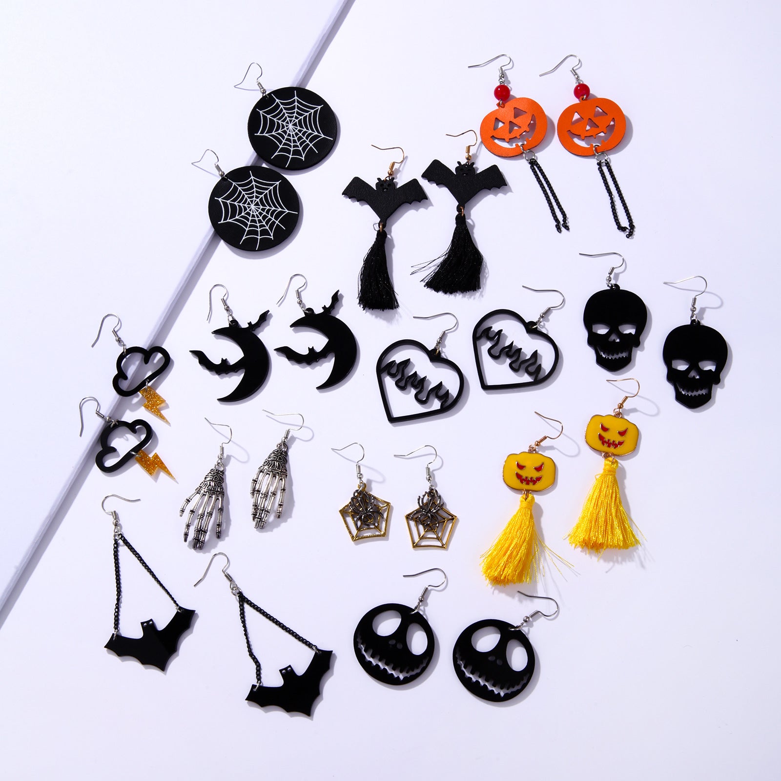 Wholesale Handmade Acrylic  Earrings Skull  Web Bat Design Trendy Jewelry Accessory For Party