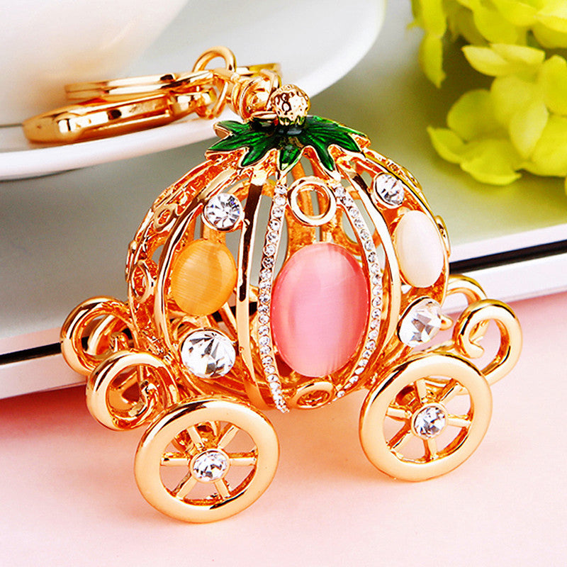 Wholesale Metal Rhinestone Pumpkin Carriage Keychain Bag Charm Pink Car Key Accessory Decorative Gift