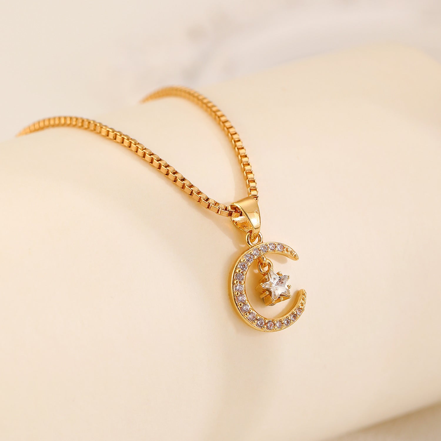 Wholesale Sun and Moon Tonghui Stacked  Diamond  Open Copper Rings Necklaces Jewelry Set