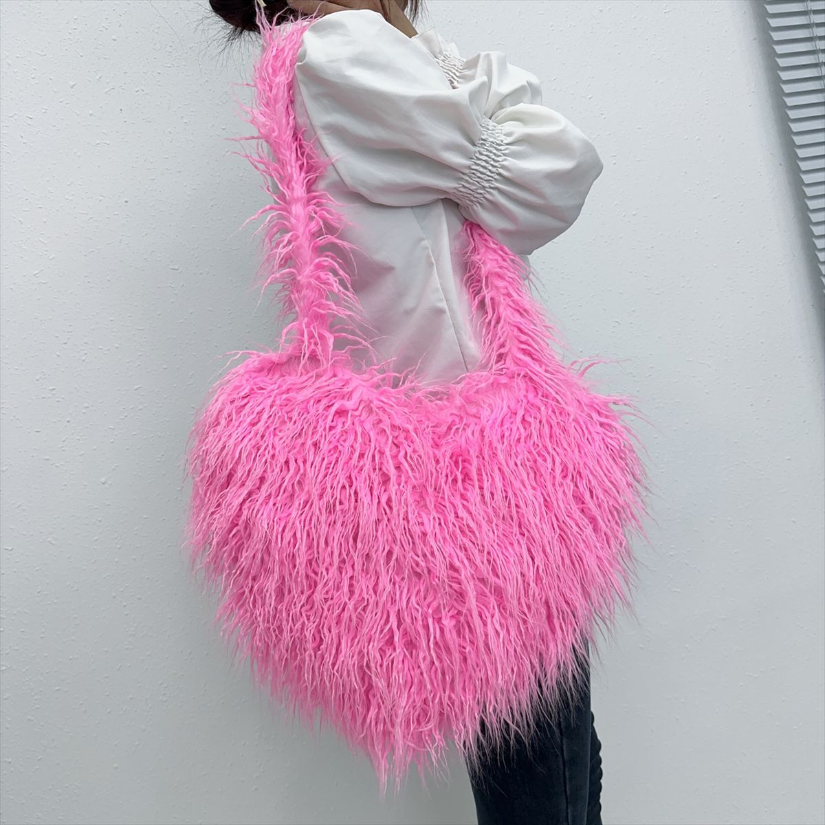 Wholesale Peach Heart Plush Bag Crossbody Bag Shoulder Bag