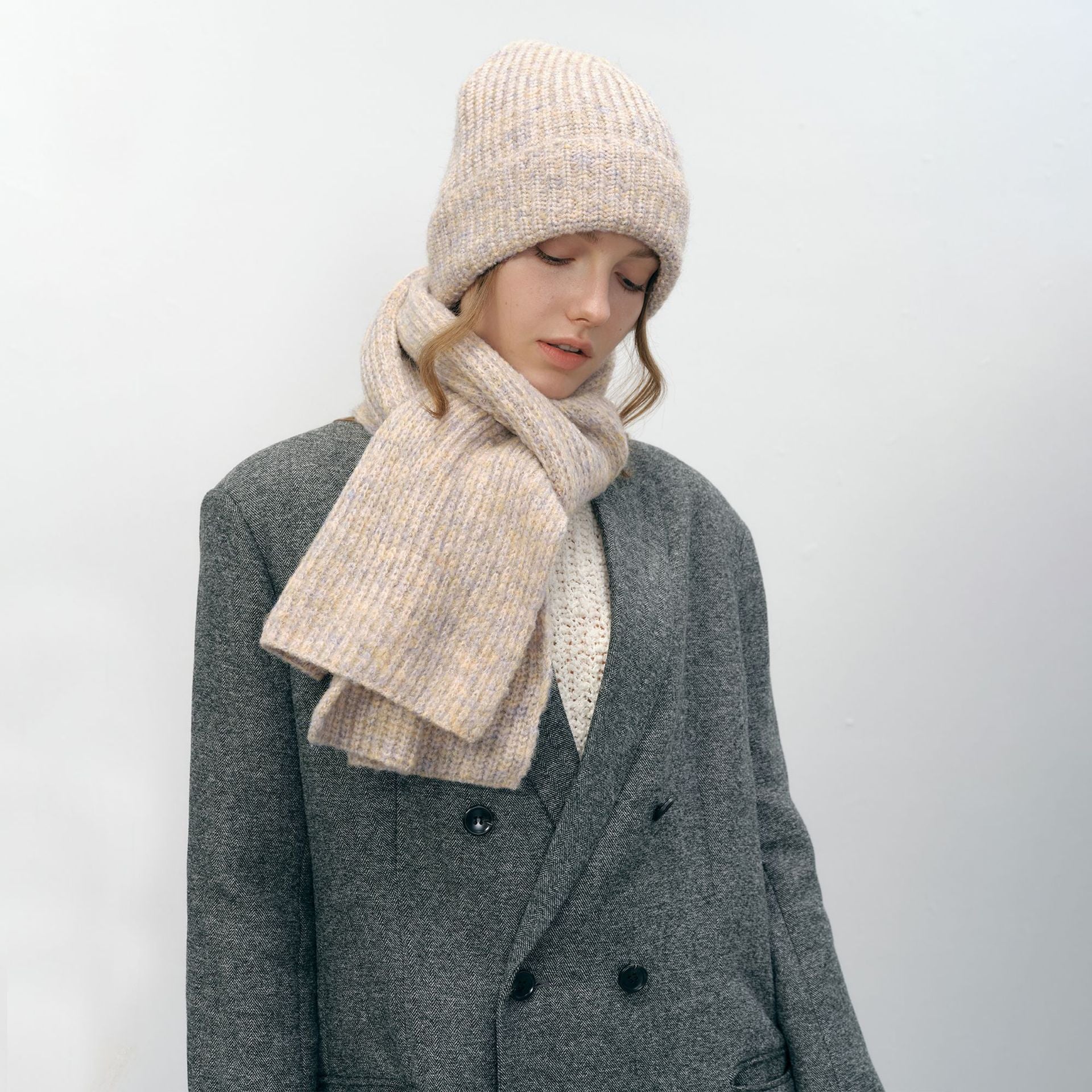 Wholesale Autumn and Winter Multi-color Gradient Thickened Warm Knitted Hat Scarf Two-piece Set