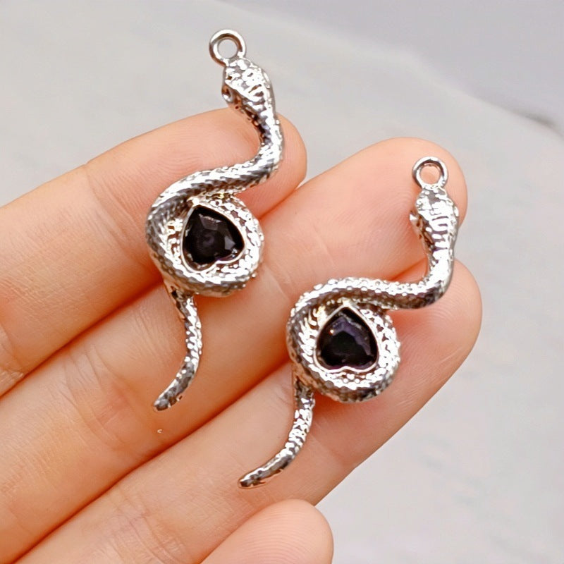 Wholesale Gothic Heart Cross Sword Pendant