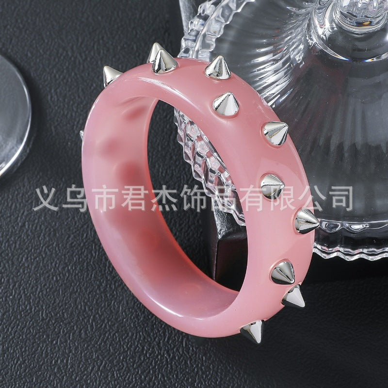 Wholesale Trendy and domineering punk rivet  bracelet