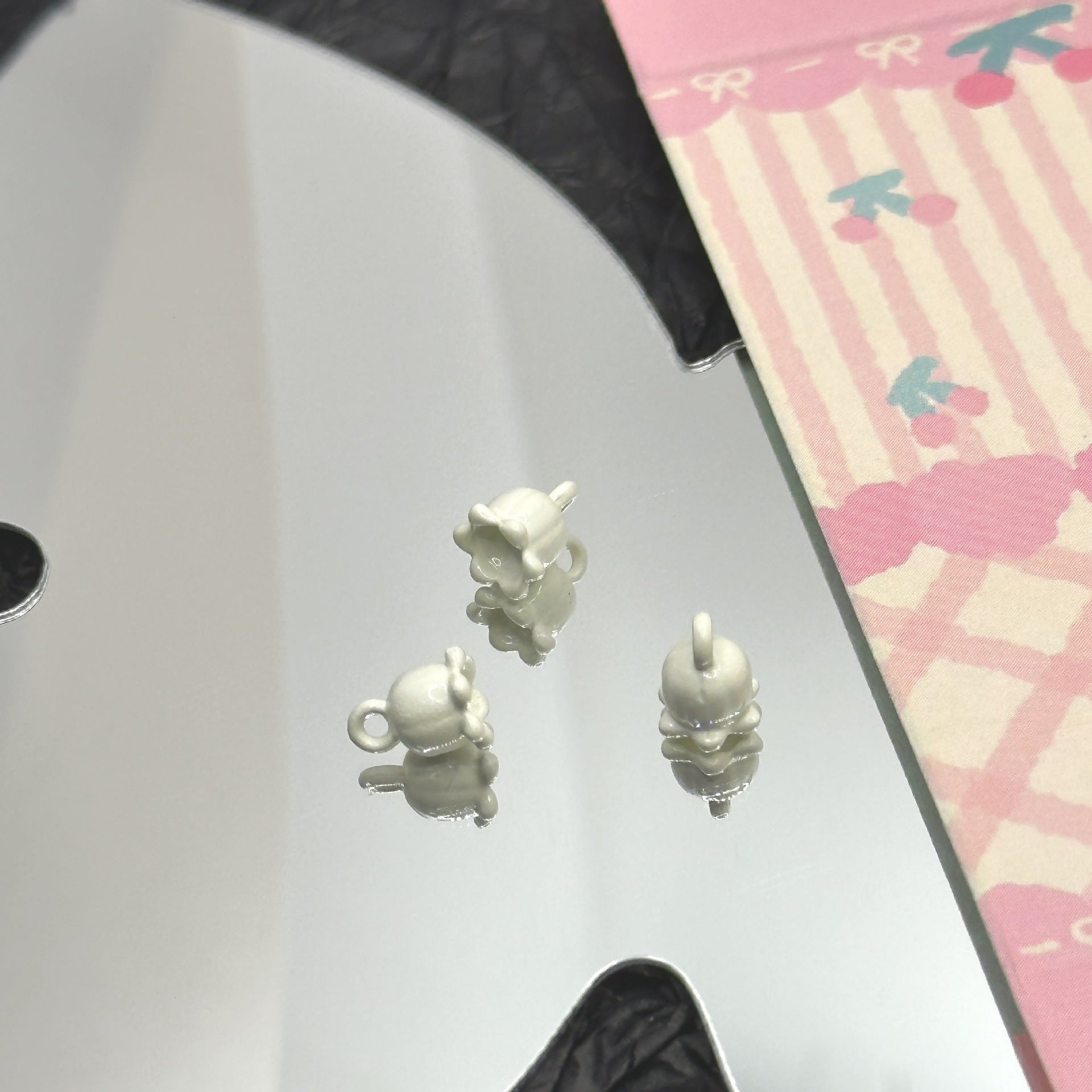 Wholesale 10pcs Mini Small Lily of the Valley  Alloy Jewelry Accessories DIY