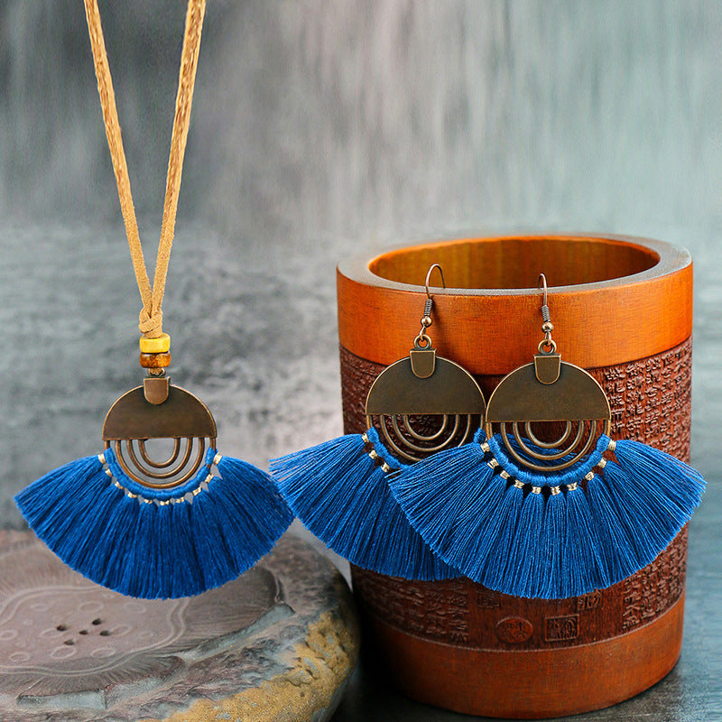 Wholesale Bohemian Fashion Vintage Scallop Necklace Earrings Set