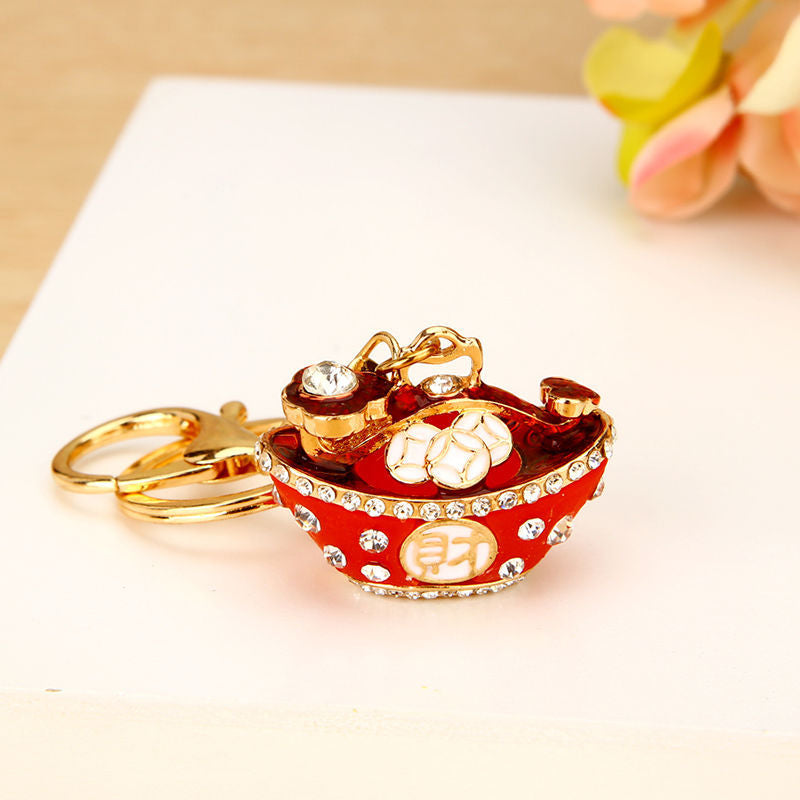 Wholesale Stylish Rhinestone Bear Keychain Car Key Accessory Bag Charm Champagne Zinc Alloy Wedding Gift For Resale