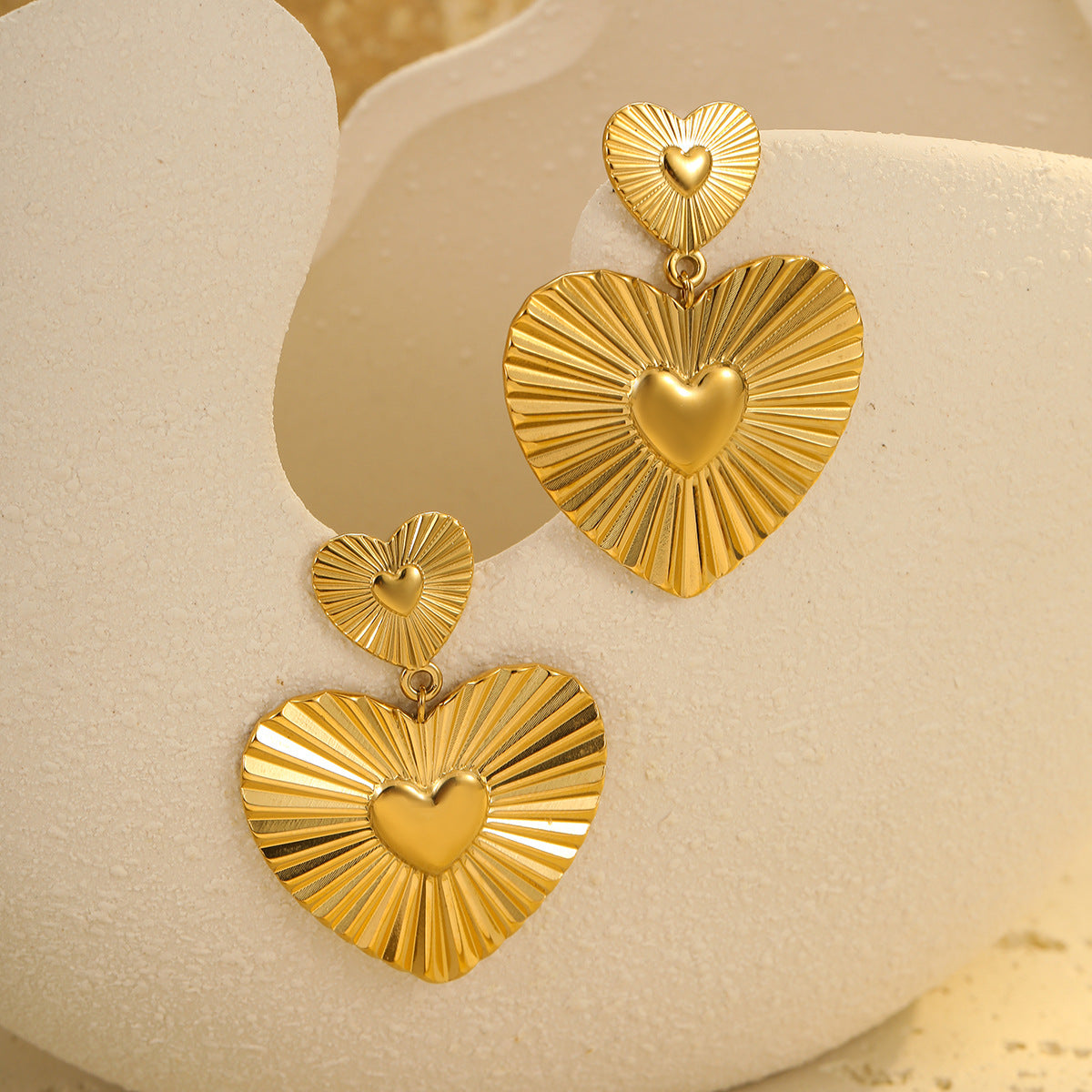 Wholesale Heart-shaped texture Stainless Steel Earrings