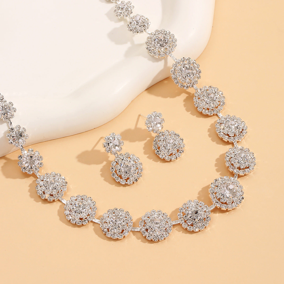 Wholesale Wedding Party Round Rhinestone Necklace Stud Earrings Jewelry Set