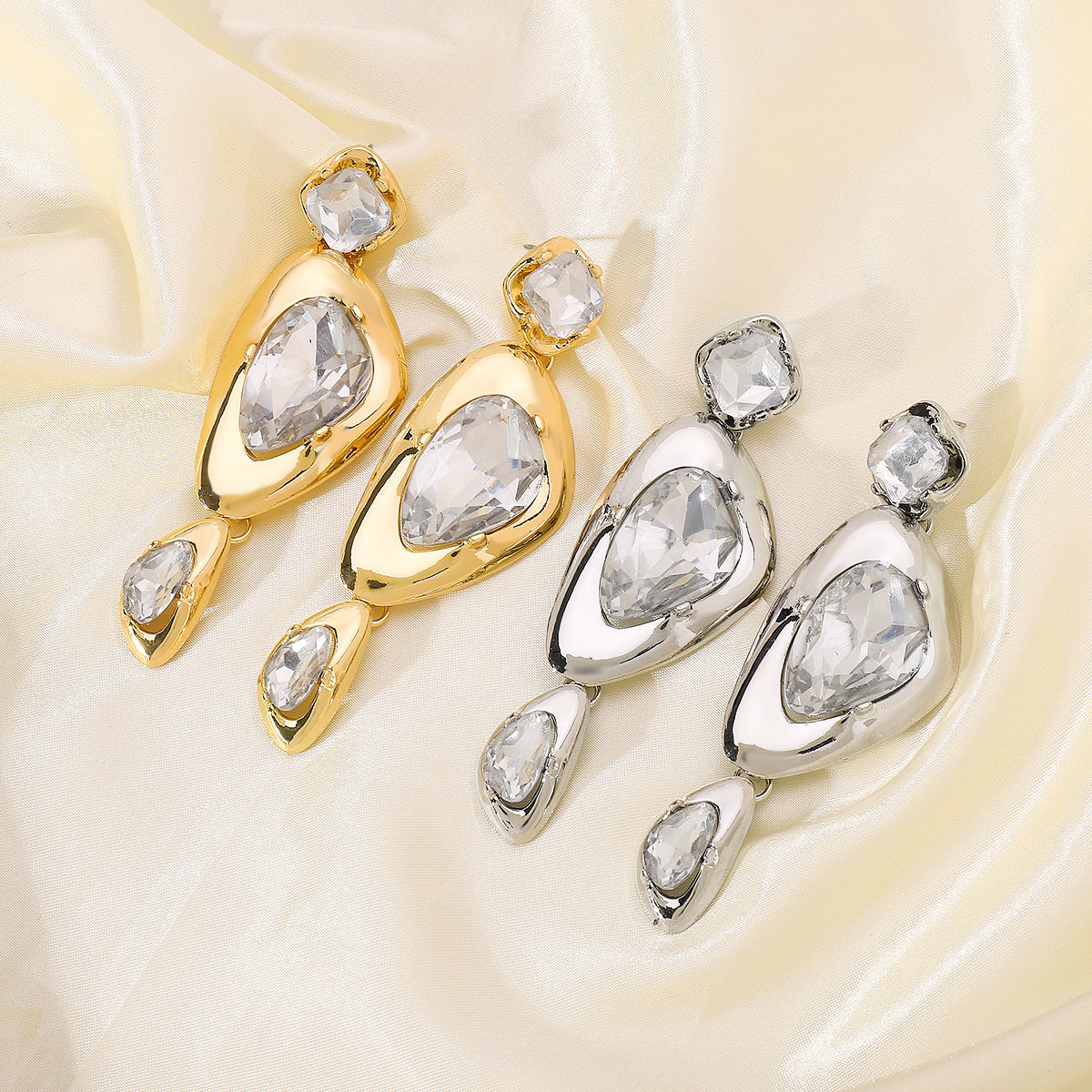 Wholesale Irregular Zircon Geometric Alloy Earrings