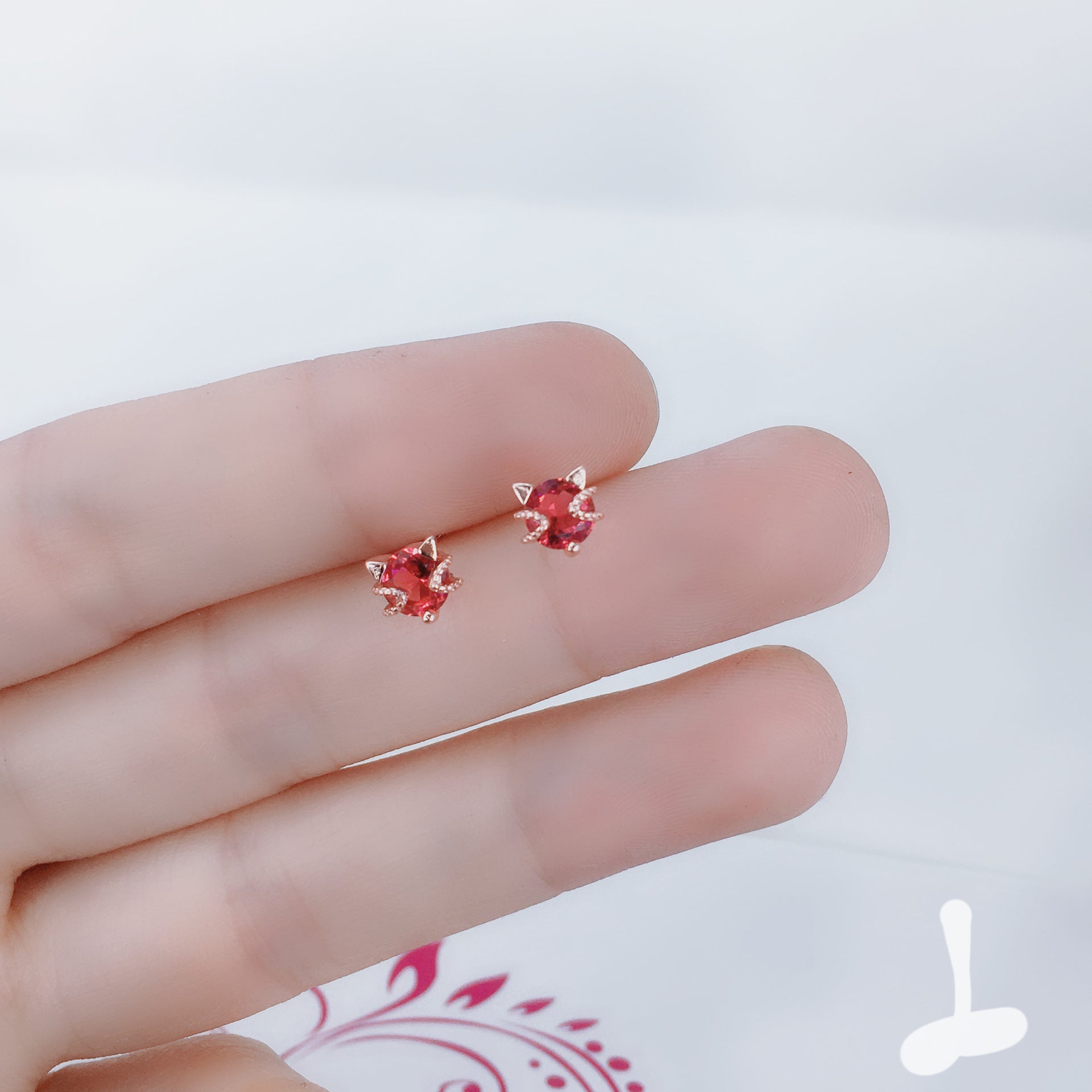 Wholesale Simple Small Exquisite Design Sense 925 Sterling Silver Earrings