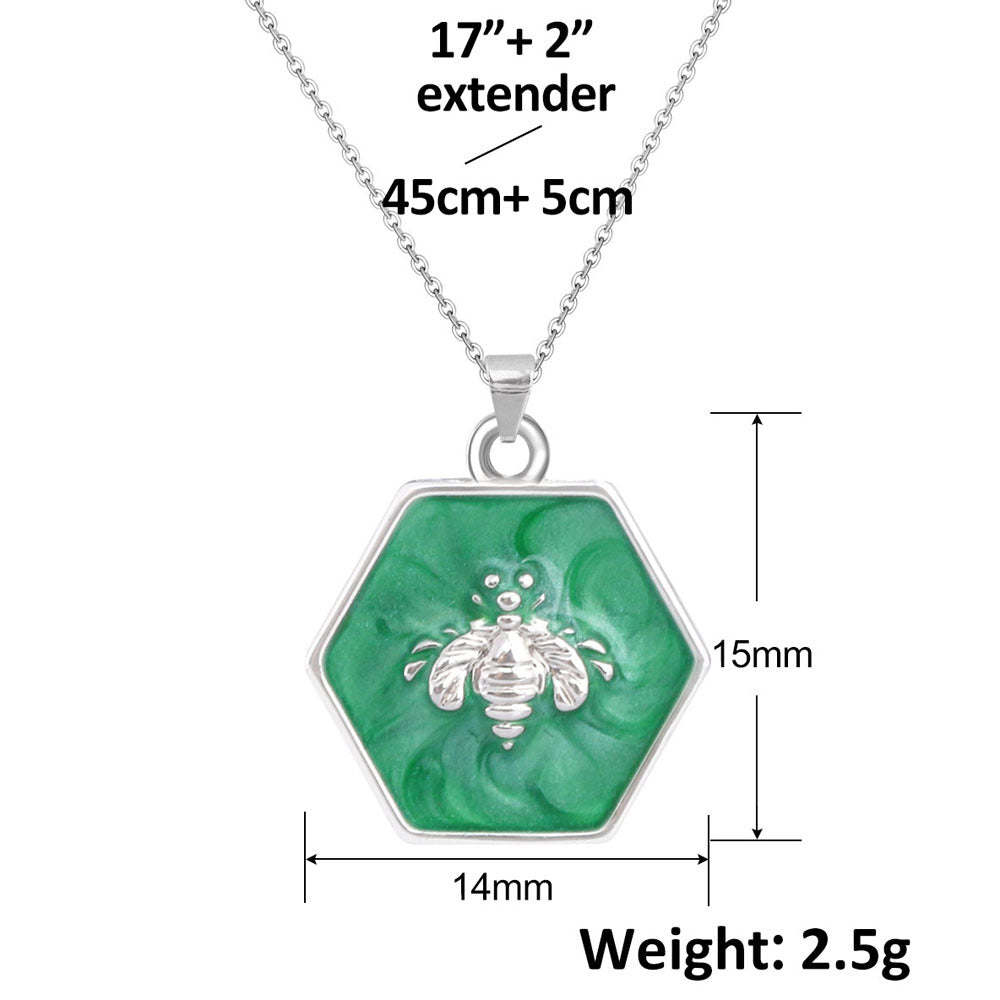 Wholesale Gradient Butterfly Heart Turtle Bee Small Animal Pendant Necklace Fashion Accessory Gift For Boutique Resale