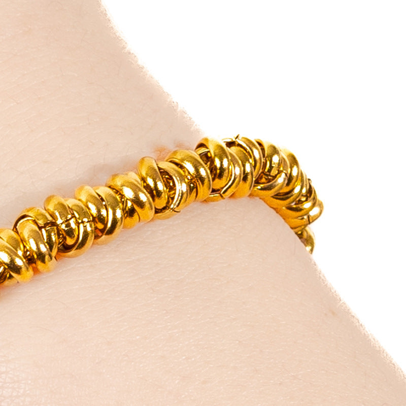 Wholesale fashion sense titanium steel 18K gold non-fading circle interlocking jewelry