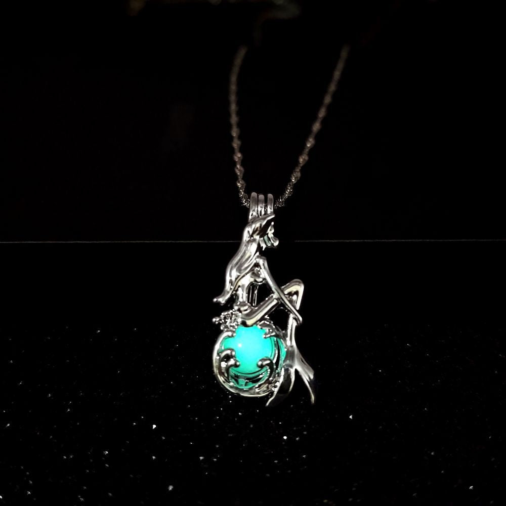 Wholesale Mermaid Night Light Glowing Alloy Necklace