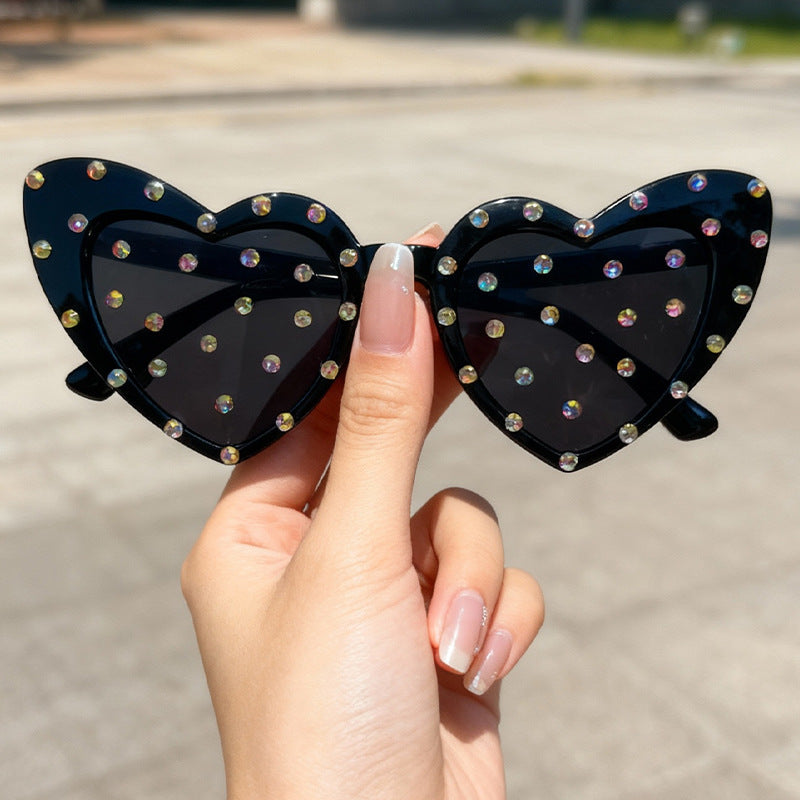 Wholesale Inlaid with diamonds Heart Earrings Men' s/ women' s sunglasses