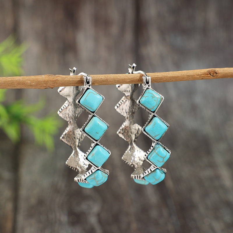 Wholesale Retro Western Turquoise U Shaped Ethnic Earrings Silver Tone Alloy Everyday Wear Jewelry For Women