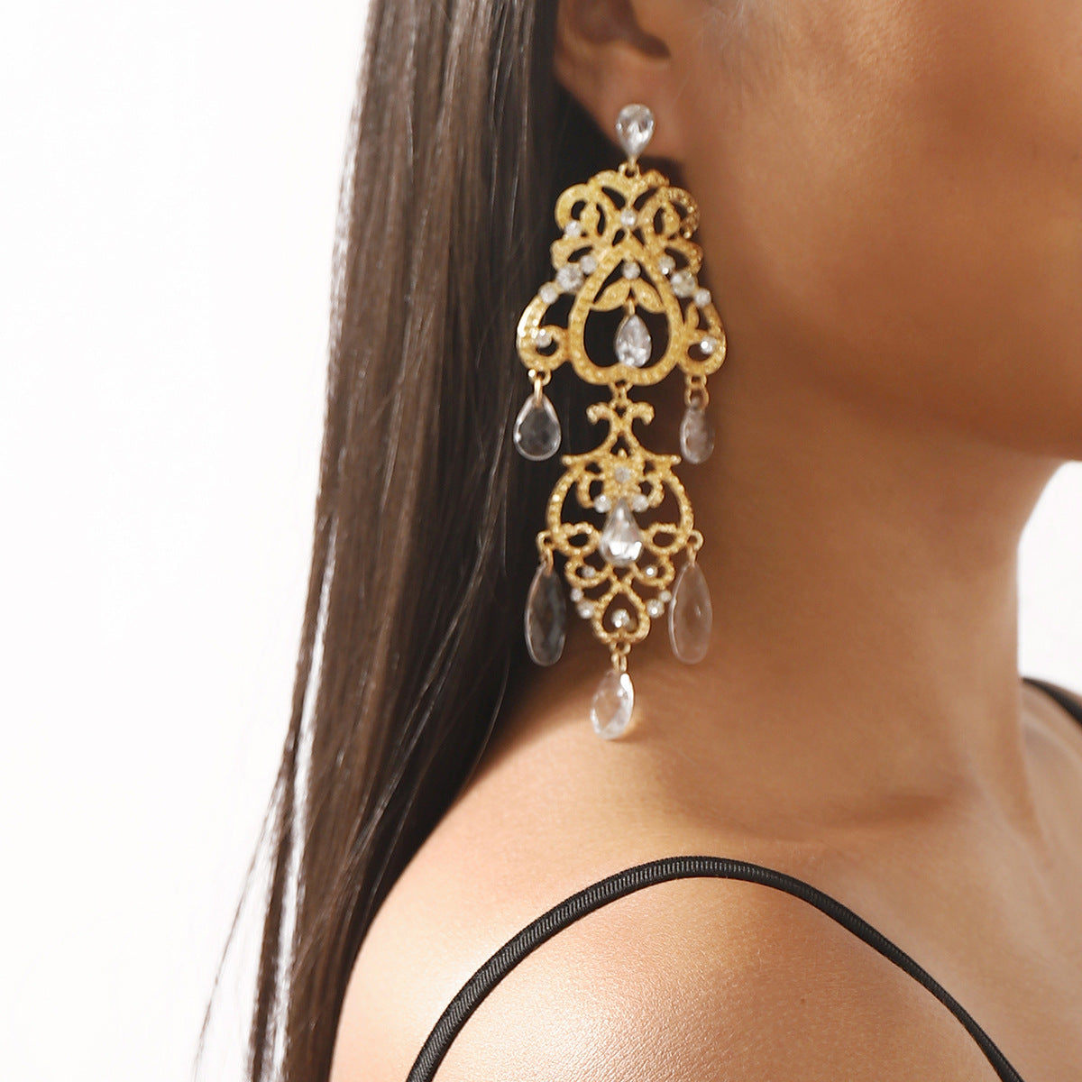 Wholesale Retro Palace Style Hollow Drop-Shaped Tassel Earrings