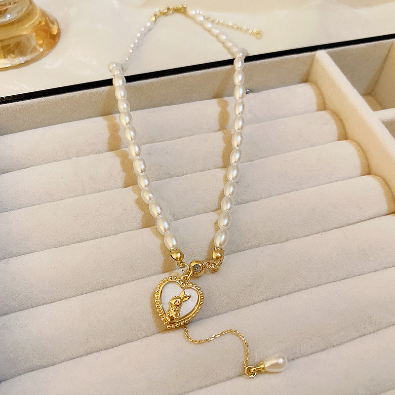 Wholesale French Vintage Pearl Flower Love Necklace Clavicle Chain